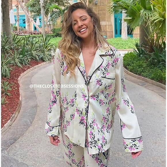 ZARA Flowy Pajama-Style Printed Blouse NWT - Picture 5 of 16